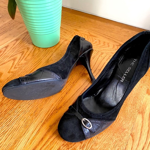 Fancy Pumps - Picture 3 of 4